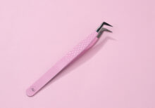 Lash extension tweezer